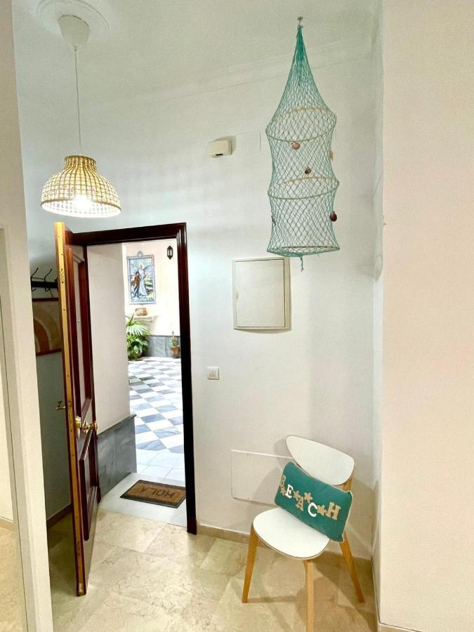 Gatu Villa Gadir, Preferente Mayores De 25 Anos Y Familias กาดิซ ภายนอก รูปภาพ