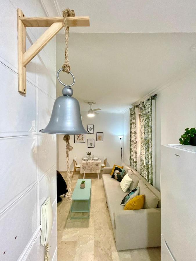 Gatu Villa Gadir, Preferente Mayores De 25 Anos Y Familias กาดิซ ภายนอก รูปภาพ