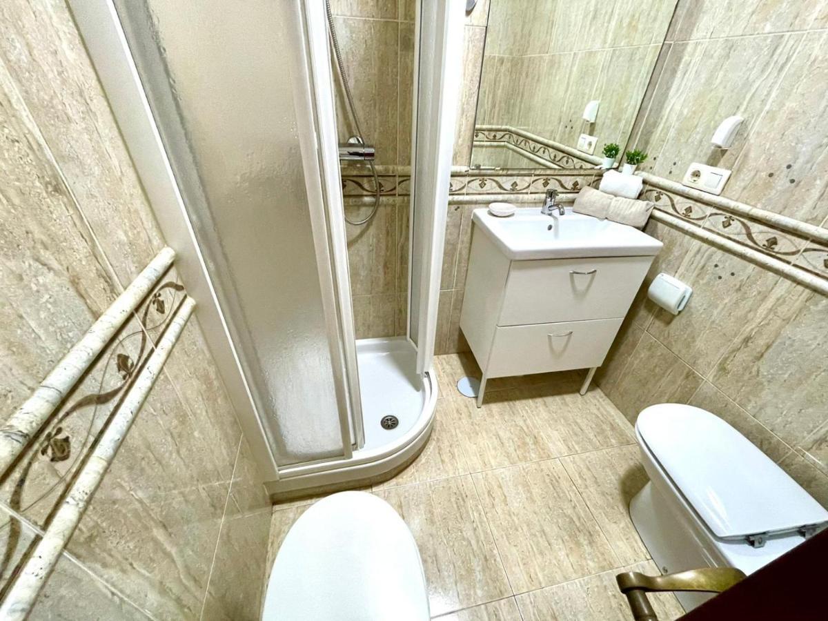 Gatu Villa Gadir, Preferente Mayores De 25 Anos Y Familias กาดิซ ภายนอก รูปภาพ